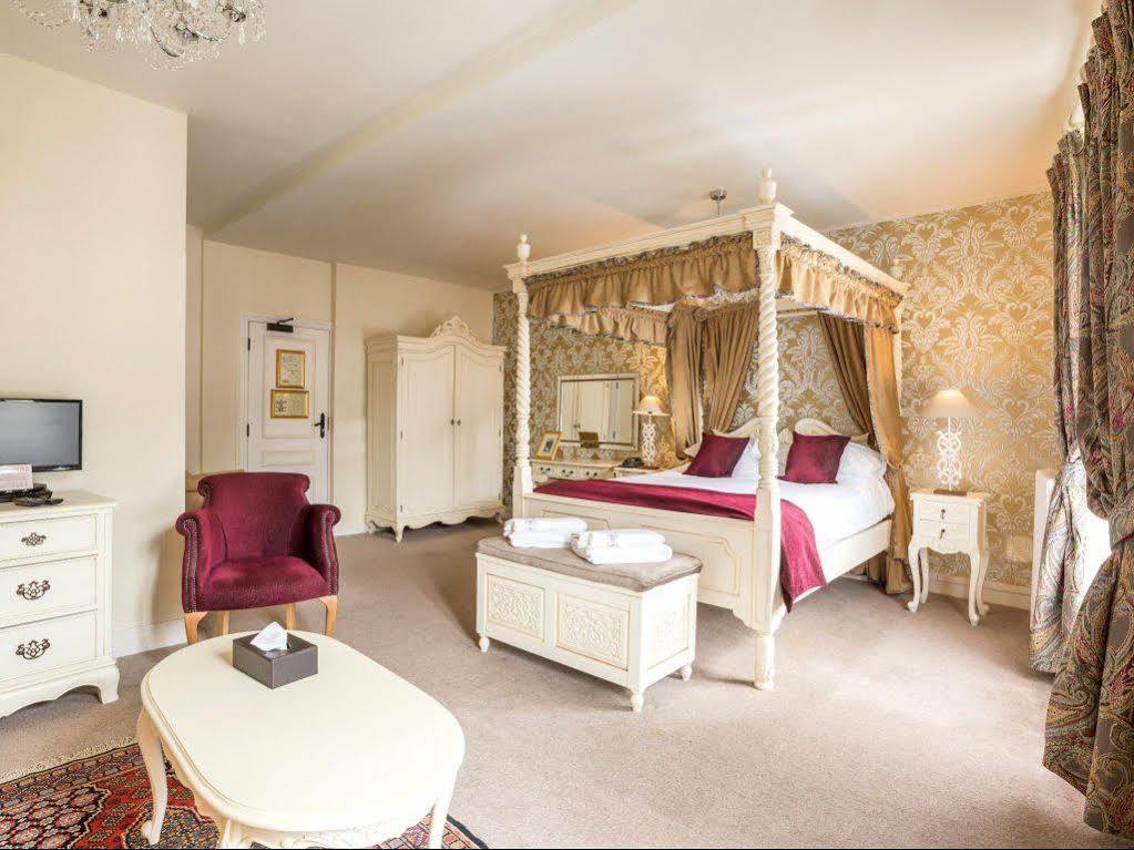 Logis Hotel De France Ла-Шартр-сюр-ле-Луар Экстерьер фото